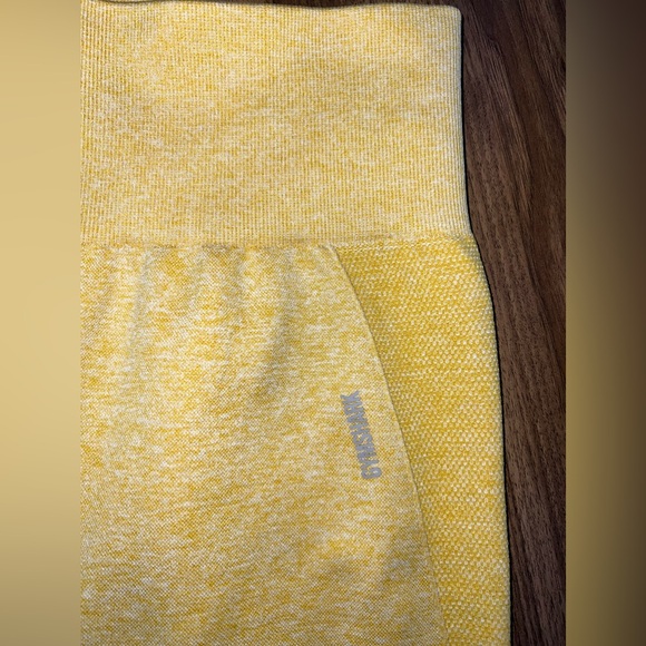 063. NWOT Gymshark Yellow Leggings - Size Small - Picture 3 of 4